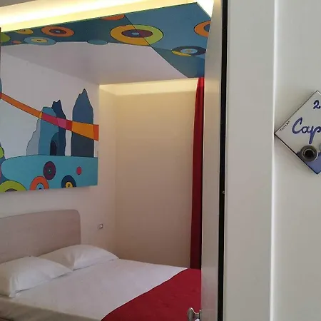 Happyrooms Bed & Breakfast 3*