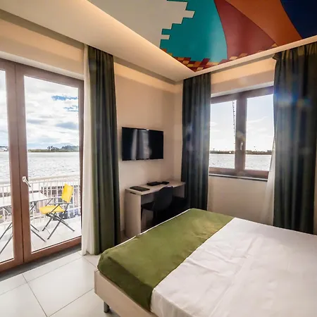 Happyrooms Bed & Breakfast